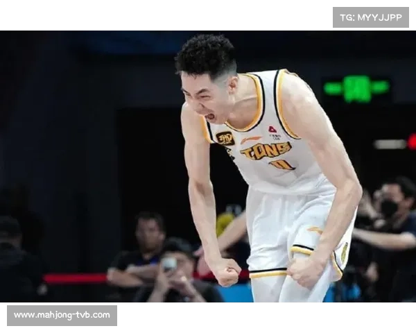 总决赛G1花絮：朱俊龙意外崴伤离场成比赛转折点